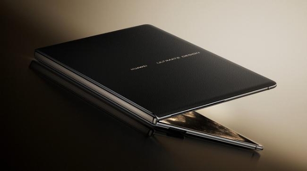 HUAWEI MateBook Fold 非凡大师斩获2025年iF设计奖：折叠屏电脑设计新标杆 