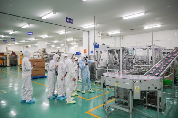 格力高入华三十周年首启工厂开放日 智能制造与绿色生产共筑健康未来