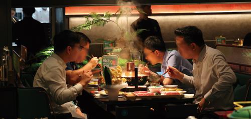 阳坊涮肉：重走“贡羊进京”古道，唤醒百年饮食文化记忆 