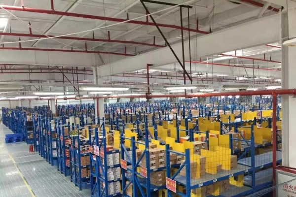 西顿工业照明解决方案，推动仓储配送行业绿色智能化进程 