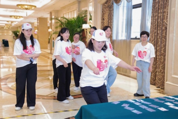 10万学员的成长契约：大咖素质训练营8周年交出素质教育创新答卷 