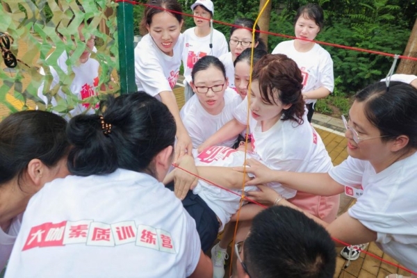 10万学员的成长契约：大咖素质训练营8周年交出素质教育创新答卷 
