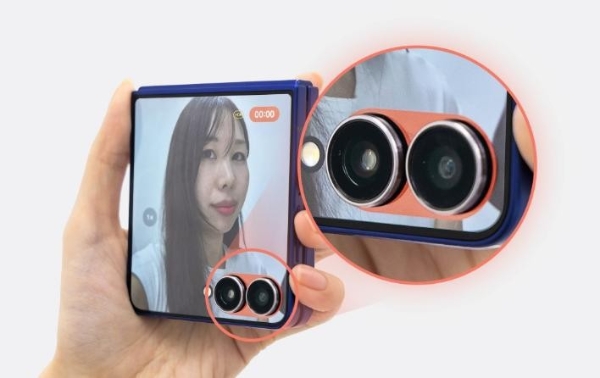 告别“求人拍照” 三星Galaxy Z Flip7让你做自己的专属创意自拍官 