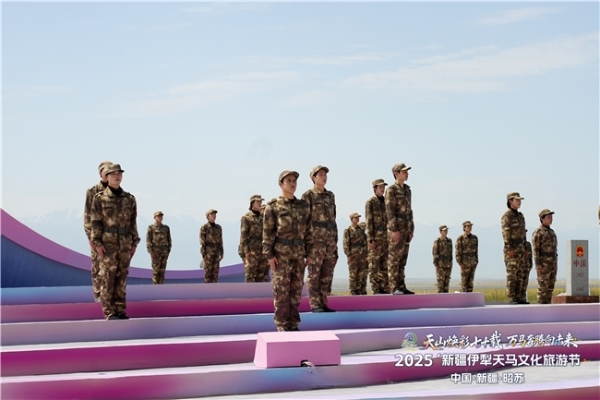 昭苏：天马节开幕式精彩纷呈，万马奔腾引八方喝彩 