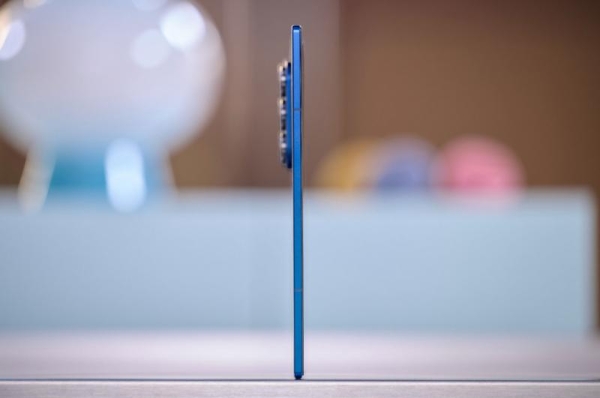 这么轻 那么薄 三星Galaxy Z Fold7折叠体验全面升级 