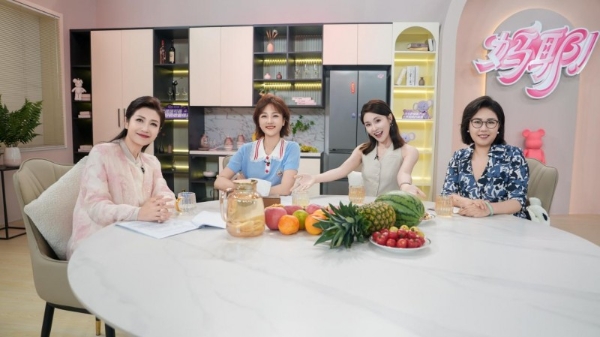 “辩论辣妈”大王做客春妮《妈耶》直播，激辩育儿黄金期！ 