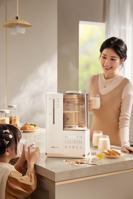  从小家电到生活方式：小熊电器的品牌转型启示录