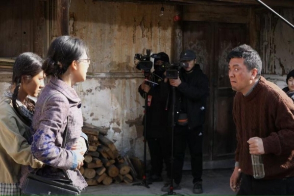 从“被审视”到“被看见”，杨子《演员请就位3》荣获“进步蜕变演员”大奖