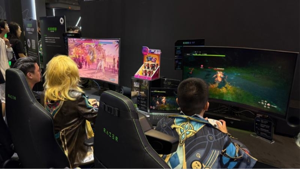 “真玩家，玩真的”：三星显示器亮相BW 2025，前沿科技赋能全场景电竞体验 