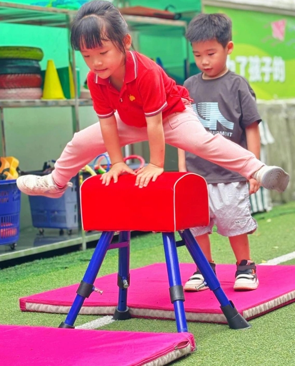年年满园！卓越悦学幼儿园斩获“全国儿童教育领导力品牌”，成为首批示范性幼儿园共同体单位 