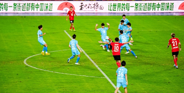一碗面一座城！和府捞面X苏超南通主场热血联动 