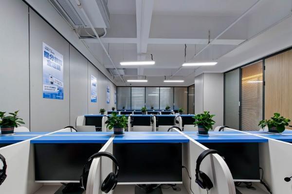 科技赋能高考复读：大朋友高考复读学校AI系统助力学生精准提分 