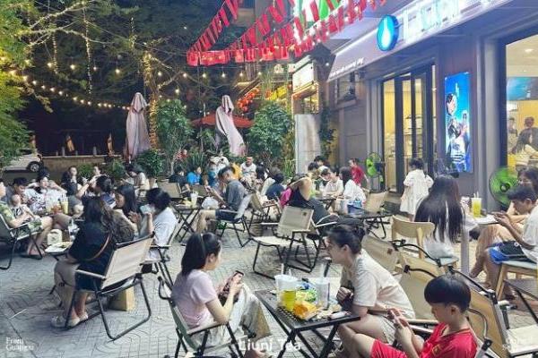 琉璃净多店齐开！广东潮汕十店同签引爆东方茶饮扩张潮 