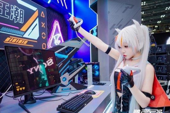 BW2025技嘉AORUS战力全开，次元突破！硬核电竞引爆文化狂潮 