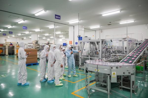 格力高入华三十周年首启工厂开放日 智能制造与绿色生产共筑健康未来