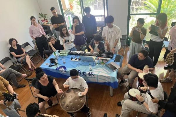 星星知我心：用艺术点亮生命的双向奔赴 