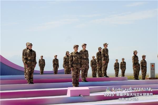 昭苏：天马节开幕式精彩纷呈，万马奔腾引八方喝彩 