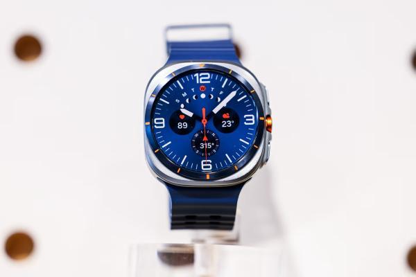 潮流配色 崭新登场 三星Galaxy Watch Ultra(2025)火热预约中 