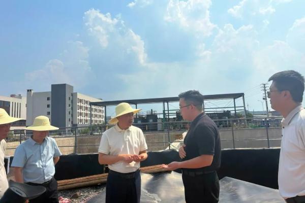 重庆潼南区委副书记、区长秦启光一行莅临高能环境子公司重庆耀辉视察调研 