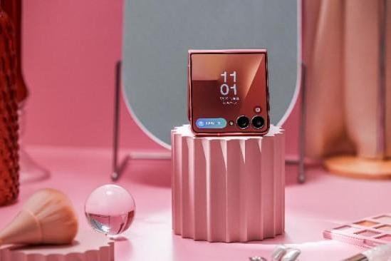 功能体验全面升级 预约三星Galaxy Z Flip7好礼享不停 