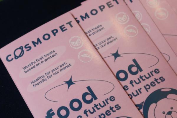 Cosmopet宠物零食四大核心成分，带来穿越时空的营养守护 