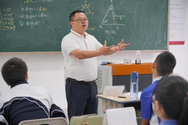 大朋友中考复读学校开放日：名师领航圆梦中考 