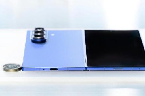 轻薄与极致并存：解码Galaxy Z Fold7的Ultra级折叠屏体验 