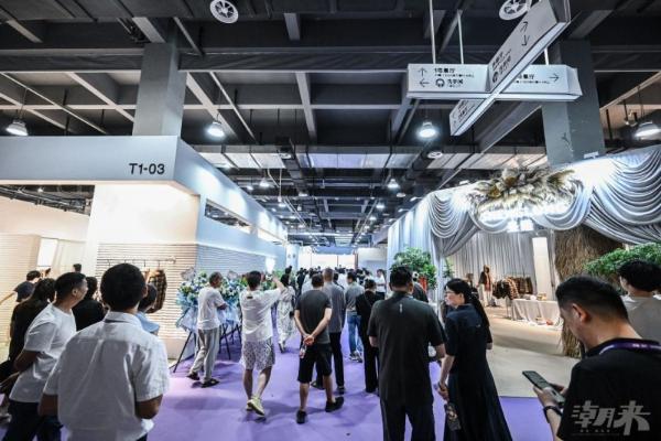 解开海宁皮革时尚产业升级的“潮城密码” 