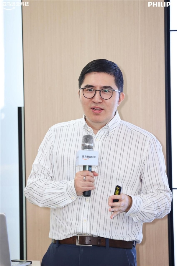 陈华：AI+时代下，技术决定下限，管理定义上限