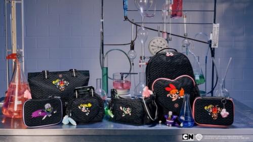Kipling x 飞天小女警联名系列登场，奔赴今夏充能旅程！ 