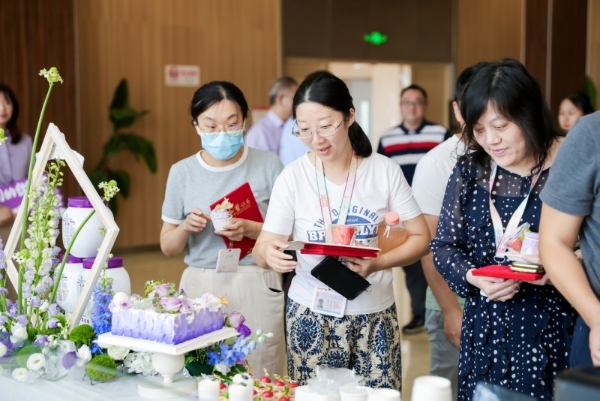 a2®致敬儿科守护者：以营养之力，伴星光同行 