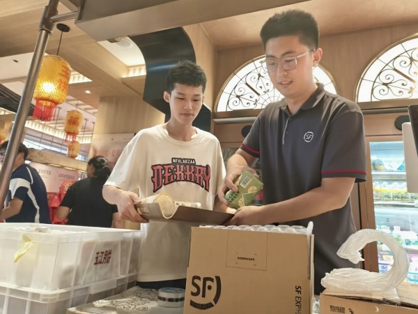 鲜味如初，心意如约——顺丰中秋寄递全链路守护