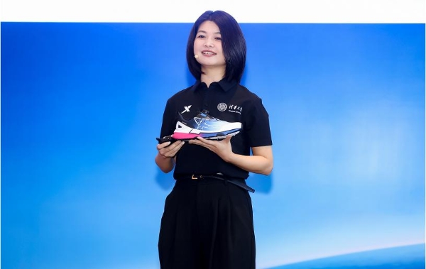 特步成长鞋新品首发，助力青少年“运动追高”