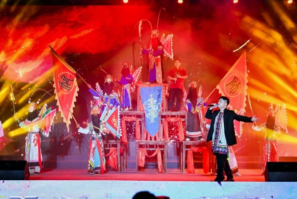 普定第九届水井乡村嘉年华启幕 