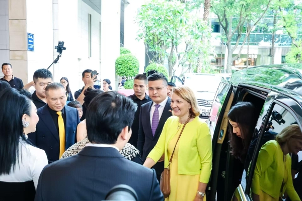 世界小姐大赛深圳赛区晋级赛点亮湾区之夜 中芬文明对话共启美丽新篇章 