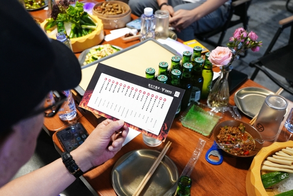 “东北焰启，串连中国”中国烧烤企业发展论坛召开，全国大咖论道烧烤未来 