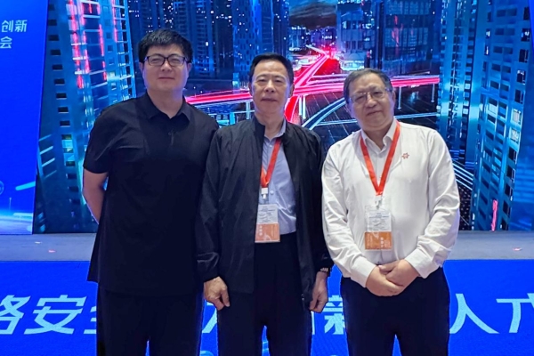 飞诺门阵入围工信部算力强基揭榜行动，并与锡林浩特达成低空战略合作 