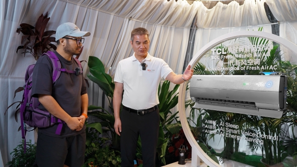 库木塔格沙漠挑战，TCL小蓝翼C7新风空调“性能大烤” 