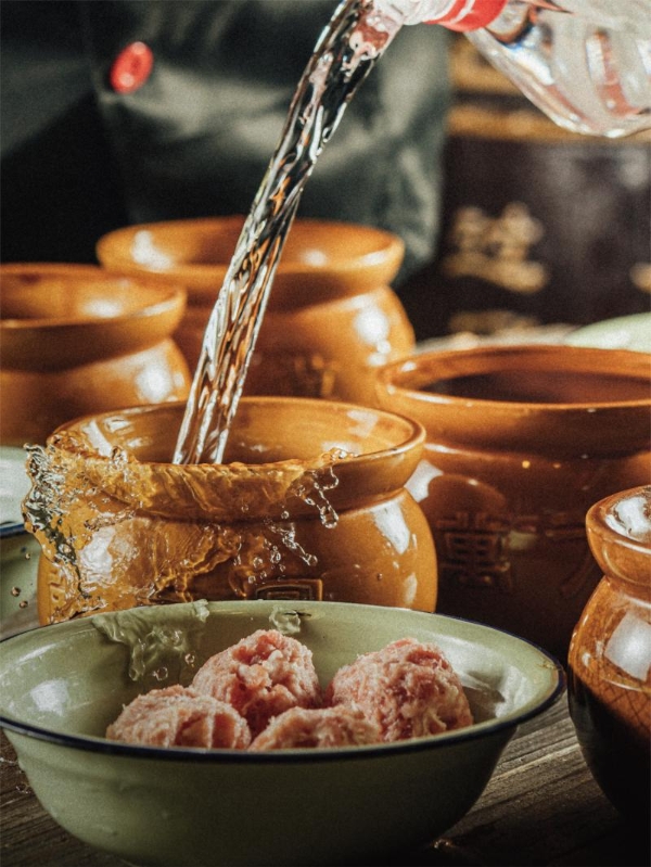 破局餐饮加盟乱象！江西老牌万方圆以“0费用”重构行业信任 