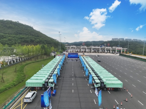 政企携手共建绿色矿山，首批50台东风新能源自卸车落地宜昌