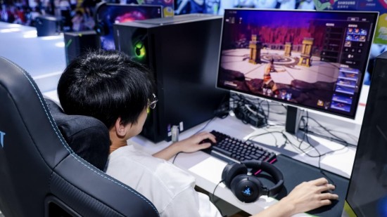 三星显示器参展2025 ChinaJoy，以技术创新与生态共建引领沉浸式电竞新时代 