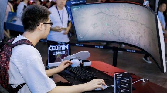 三星显示器参展2025 ChinaJoy，以技术创新与生态共建引领沉浸式电竞新时代 