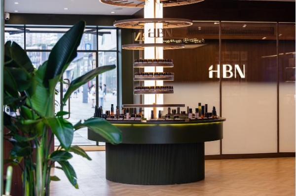 HBN推出 “双A醇晚霜3.0”，开启系统性抗老新时代 