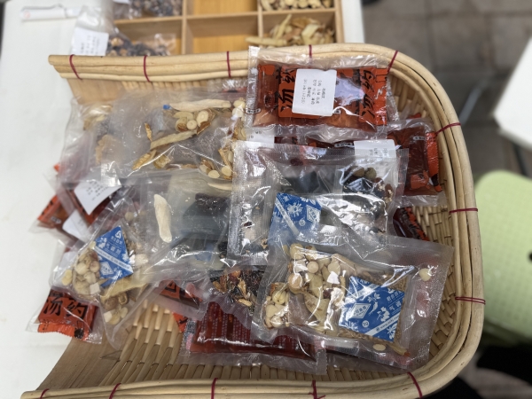 炎夏送健康，羊爸爸线下中医馆2025年夏季公益活动圆满落幕 