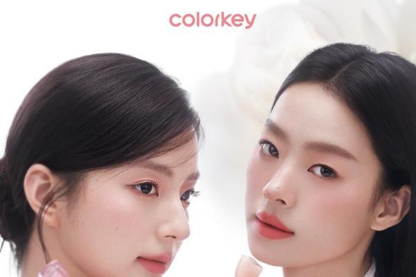 Colorkey珂拉琪水雾唇露全新升级，推出水精华和不染唇双版本 