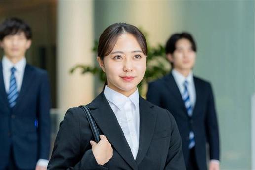 职场新人实用好物 花王“祝”你步履生风 