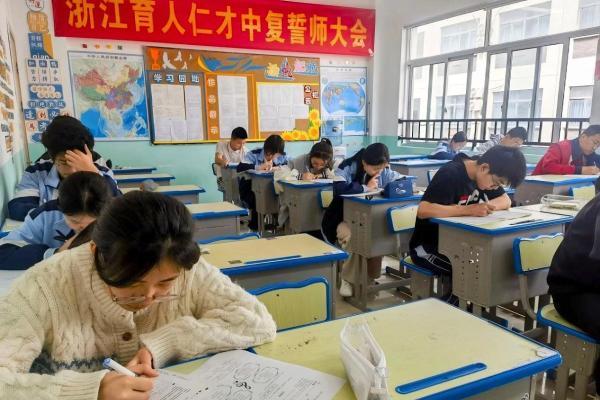 择校参考：浙江中复学校家长推荐榜TOP3 