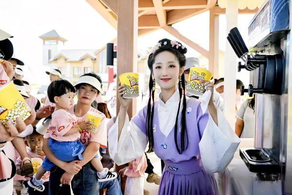 金领冠首届粉丝节“超凡宝宝欢聚日”圆满落幕，百组家庭共赴超凡之旅 