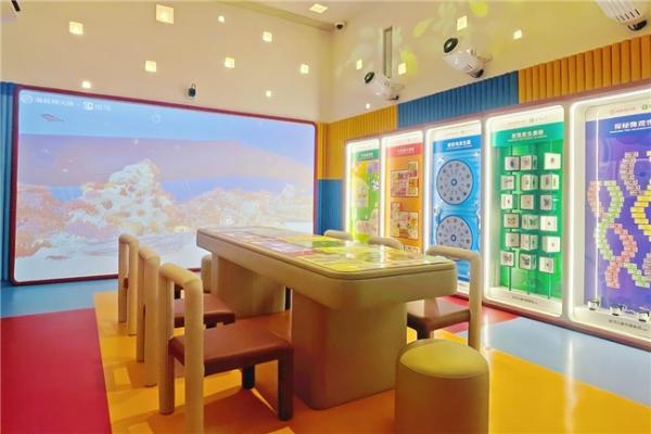 斑马百科登录海底捞1300+门店 科普知识随餐而至