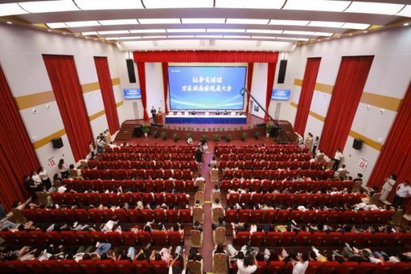 商业先锋领航！万家丽流量跃迁，铸就中国商业标杆新样本 